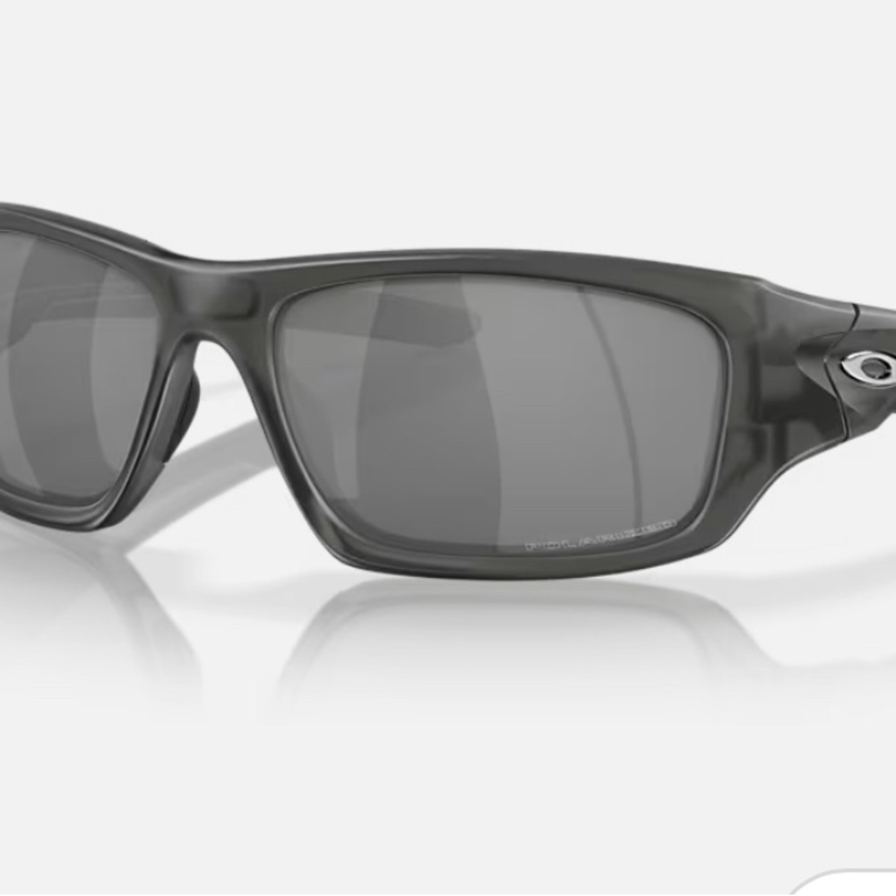 Oakley Dark Gray Lenses Black Frame  Rectangular Sunglasses